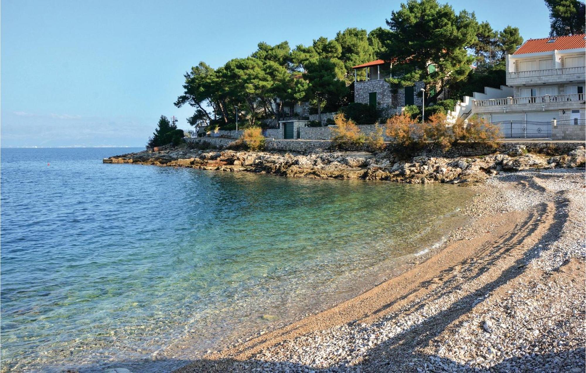 2 Bedroom Gorgeous Apartment In Stomorska Εξωτερικό φωτογραφία